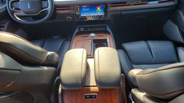 2025 Lincoln Navigator Black Label
