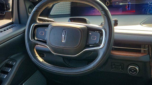 2025 Lincoln Navigator Black Label
