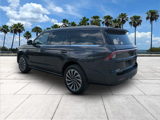 2025 Lincoln Navigator - $88,888