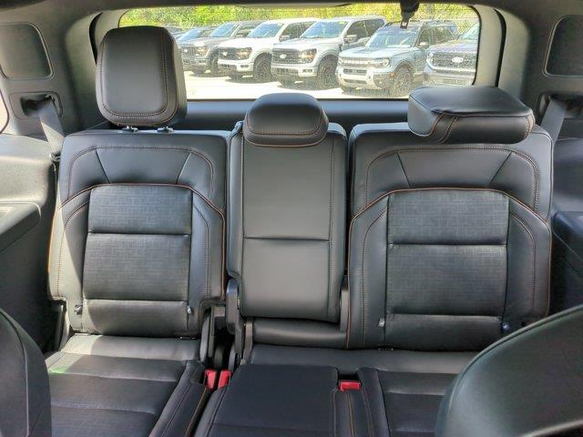 2025 Lincoln Navigator - $88,888