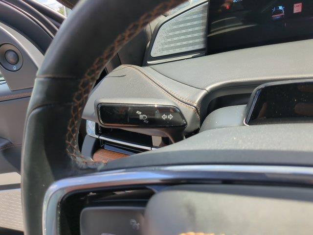 2025 Lincoln Navigator - $88,888
