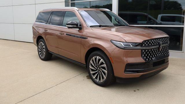 2025 Lincoln Navigator Black Label