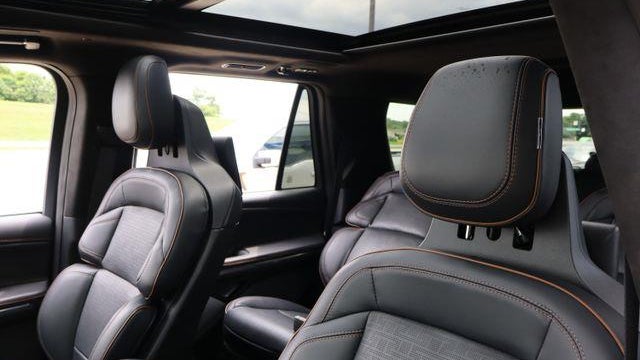 2025 Lincoln Navigator Black Label