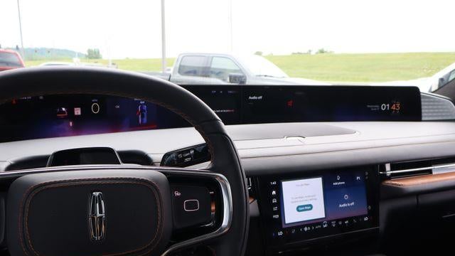 2025 Lincoln Navigator Black Label