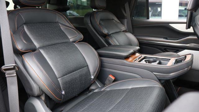 2025 Lincoln Navigator Black Label