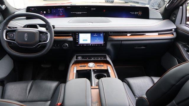 2025 Lincoln Navigator Black Label