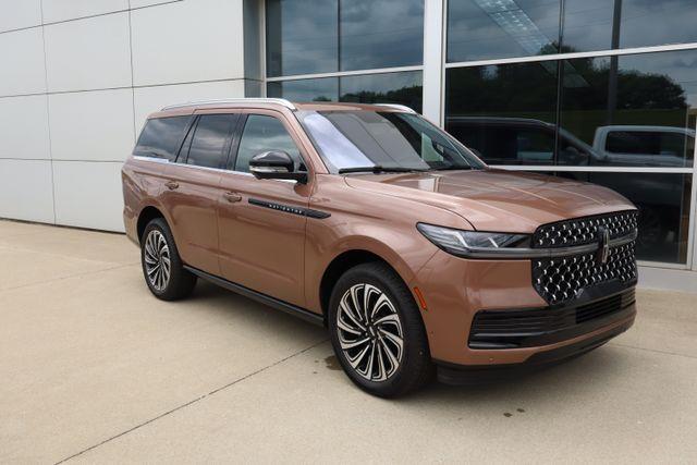 2025 Lincoln Navigator - $99,431
