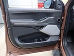 2025 Navigator Thumbnail 12