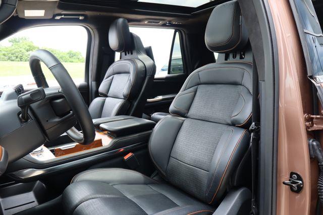 2025 Lincoln Navigator - $99,431