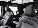 2025 Navigator Thumbnail 16