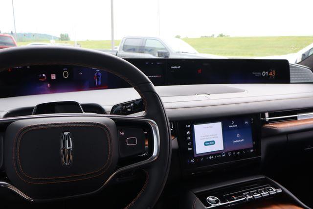 2025 Lincoln Navigator - $99,431
