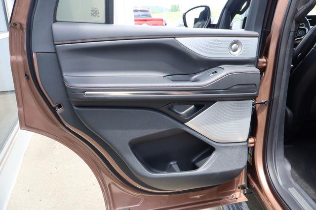 2025 Lincoln Navigator - $99,431