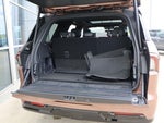 2025 Navigator Thumbnail 32