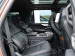 2025 Navigator Thumbnail 37