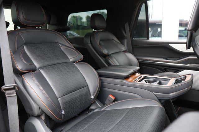 2025 Lincoln Navigator - $99,431