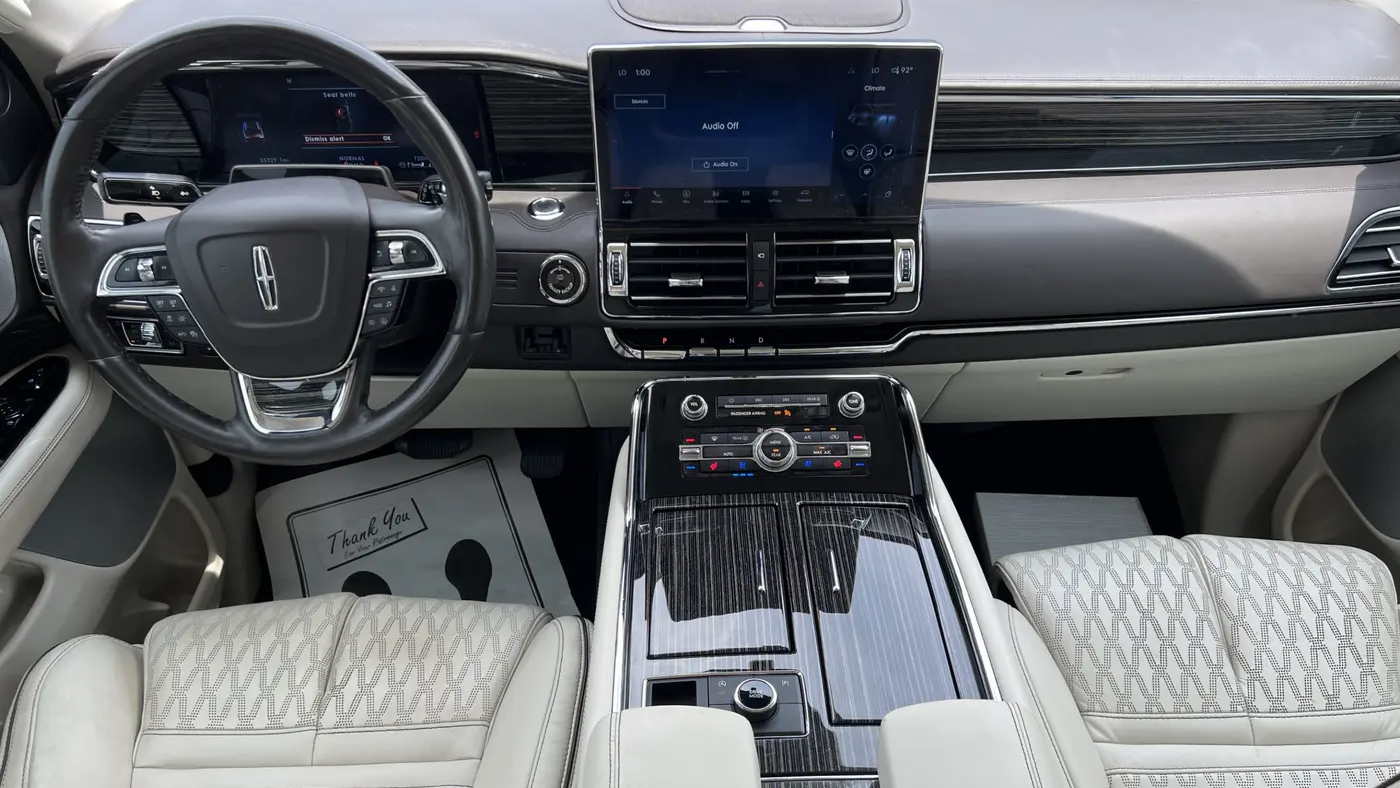 2023 Lincoln Navigator Black Label