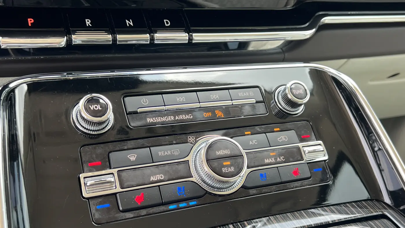 2023 Lincoln Navigator Black Label