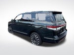 2023 Navigator Thumbnail 4