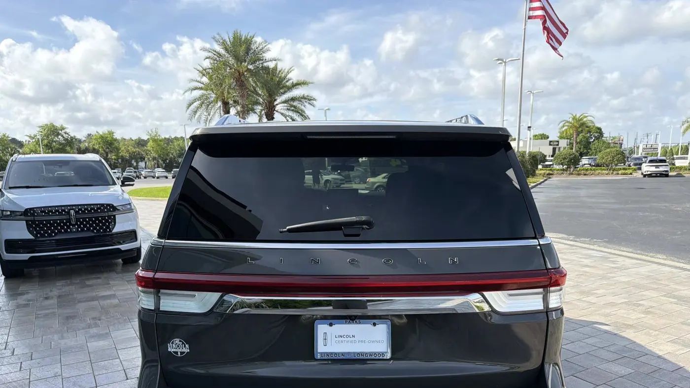 2024 Lincoln Navigator Black Label