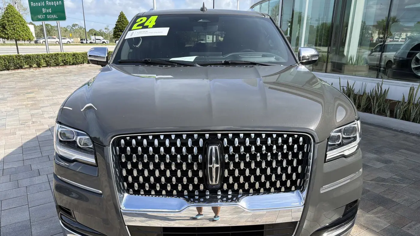 2024 Lincoln Navigator Black Label