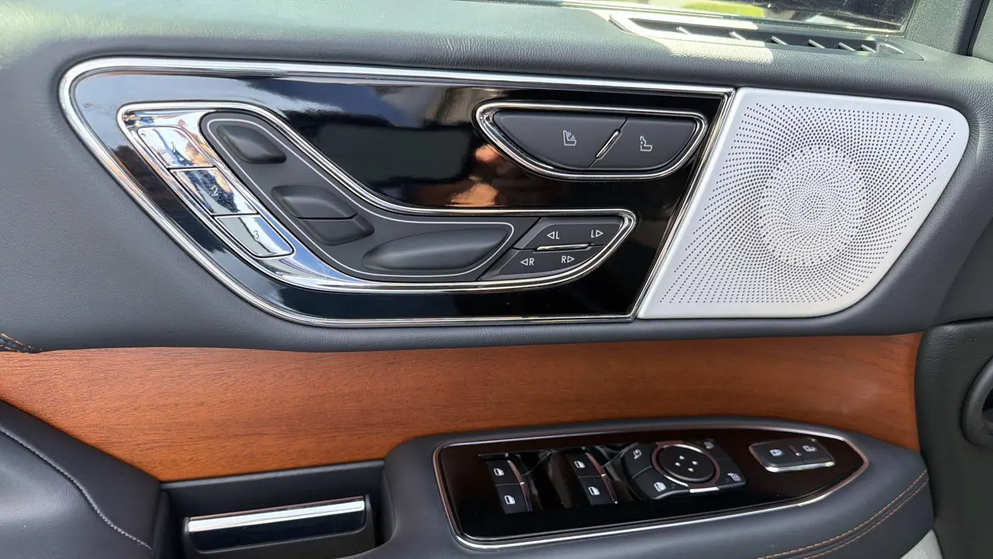 2024 Lincoln Navigator Black Label