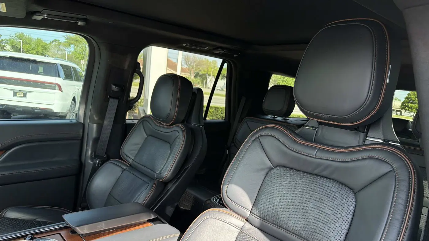 2024 Lincoln Navigator Black Label