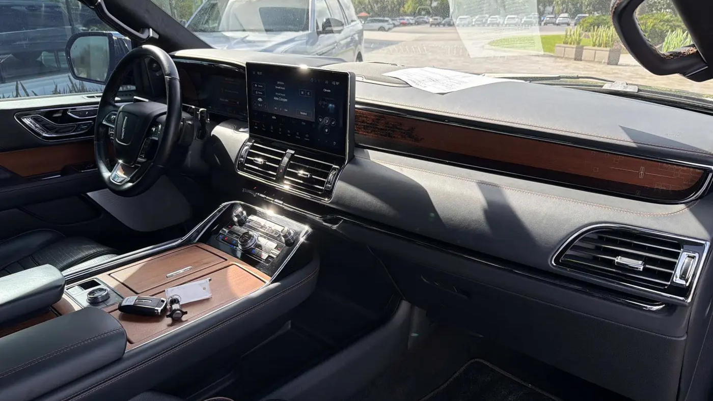 2024 Lincoln Navigator Black Label