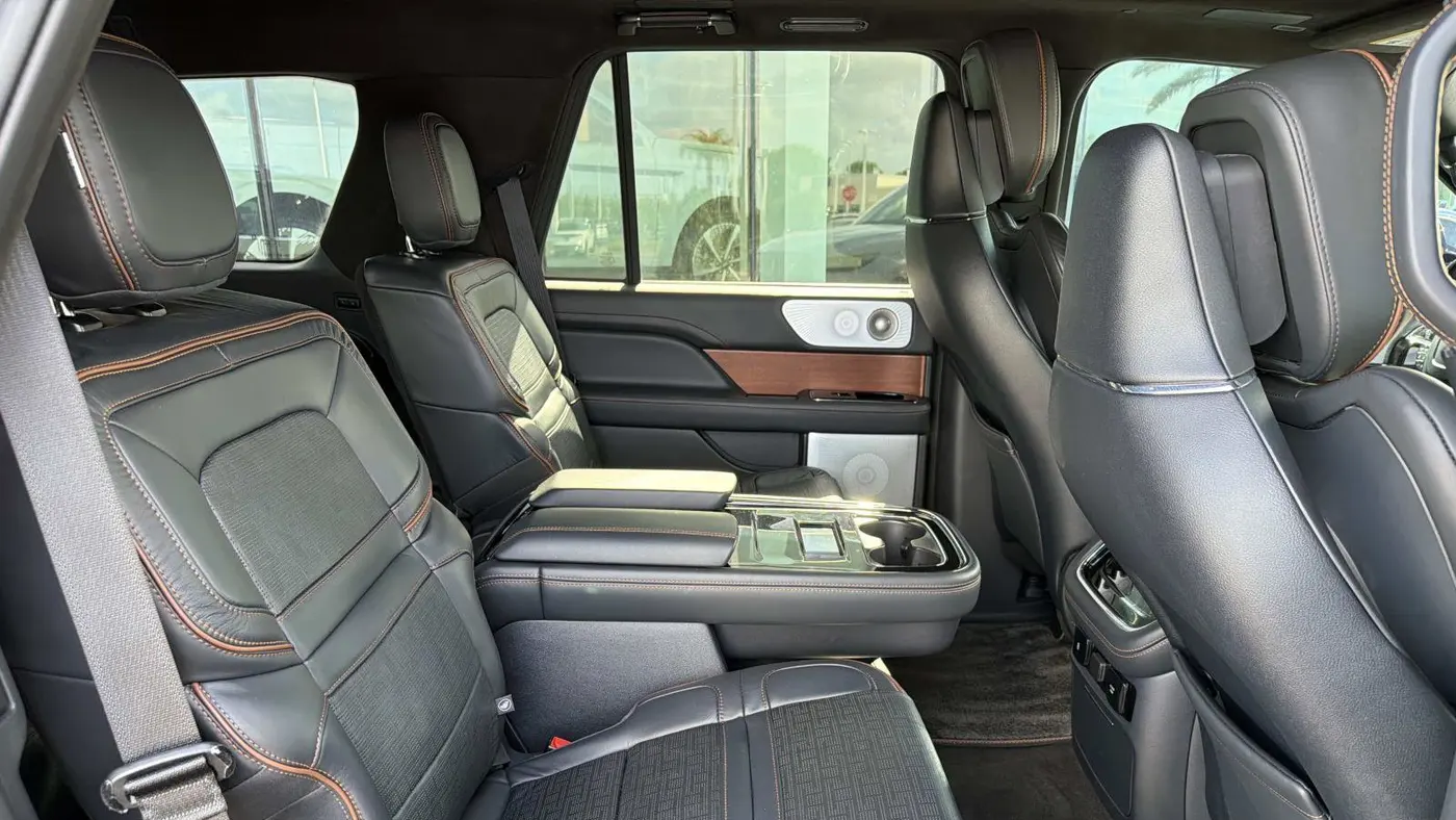 2024 Lincoln Navigator Black Label