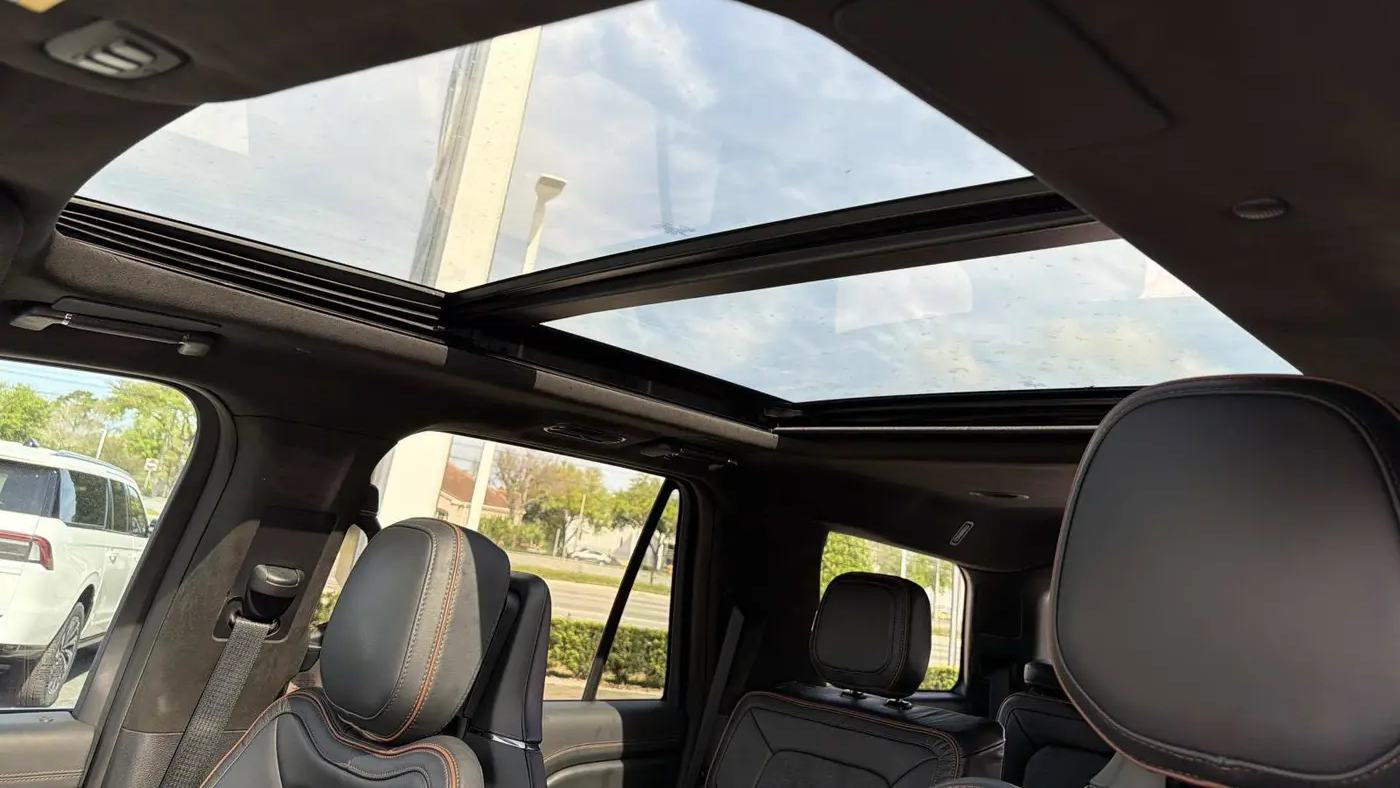2024 Lincoln Navigator Black Label