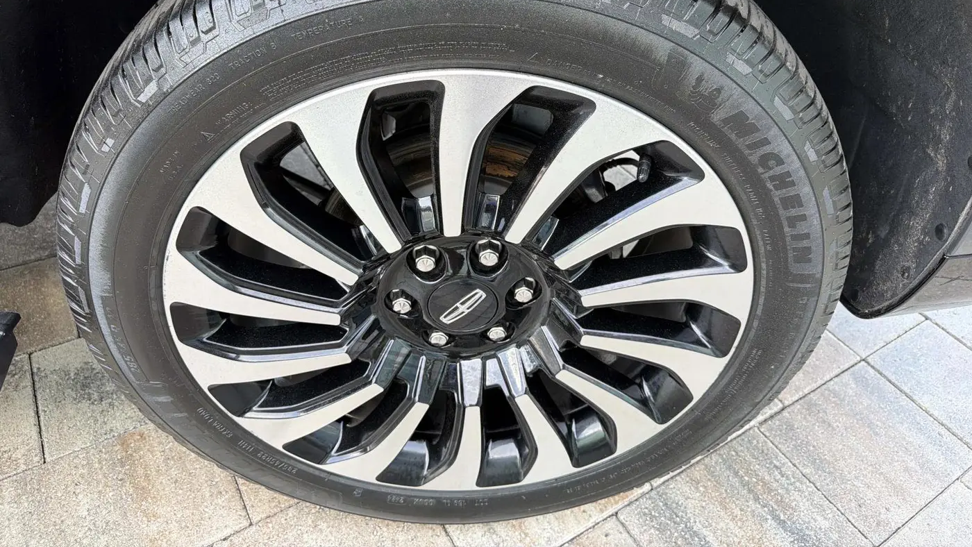 2024 Lincoln Navigator Black Label