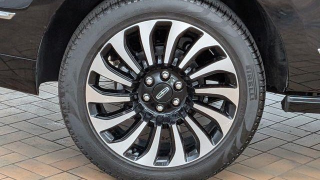 2024 Lincoln Navigator Black Label
