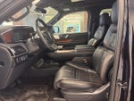2024 Navigator Thumbnail 11