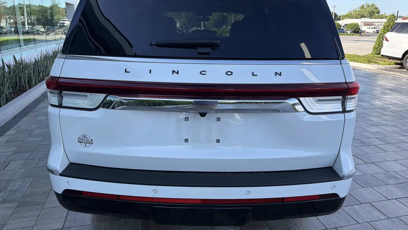 2024 Lincoln Navigator Black Label