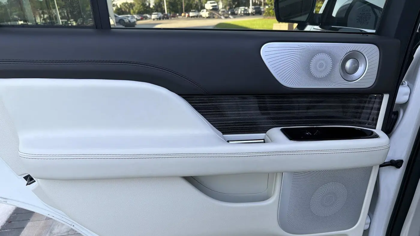 2024 Lincoln Navigator Black Label