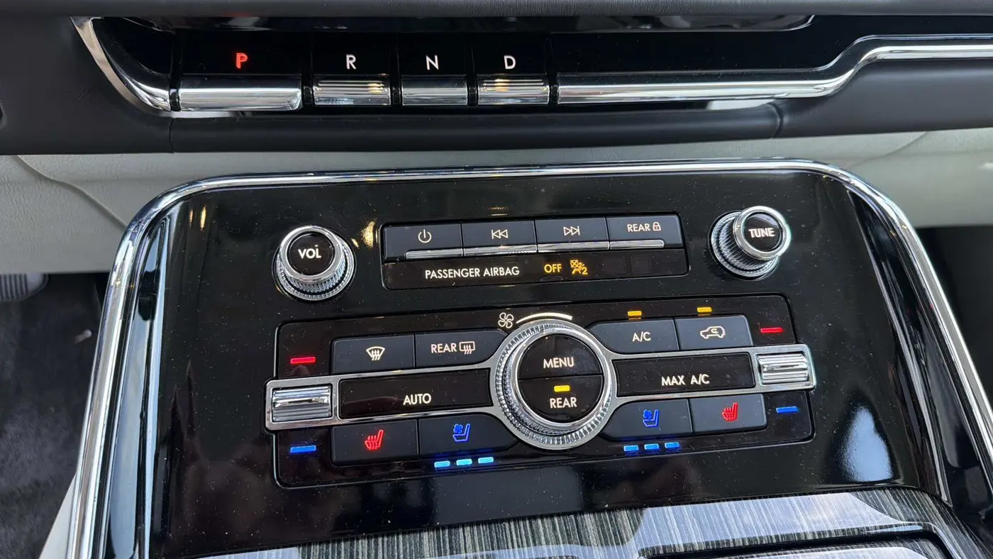 2024 Lincoln Navigator Black Label
