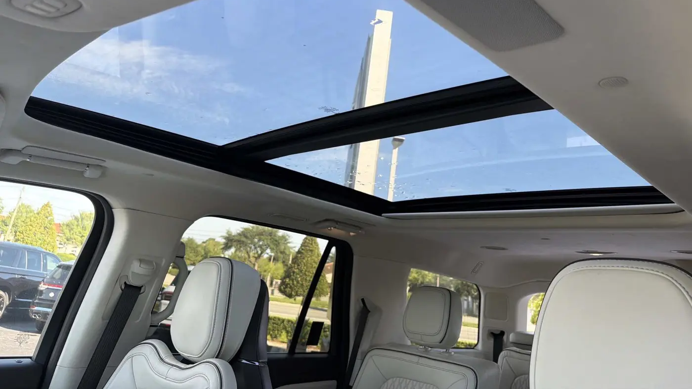 2024 Lincoln Navigator Black Label