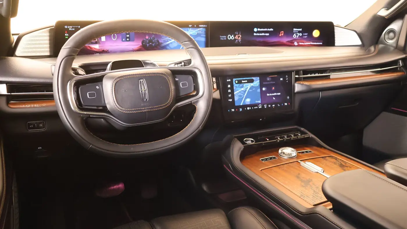 2025 Lincoln Navigator Black Label