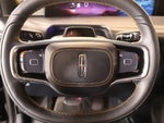 2025 Navigator Thumbnail 4