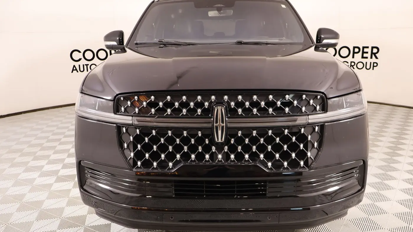 2025 Lincoln Navigator Black Label
