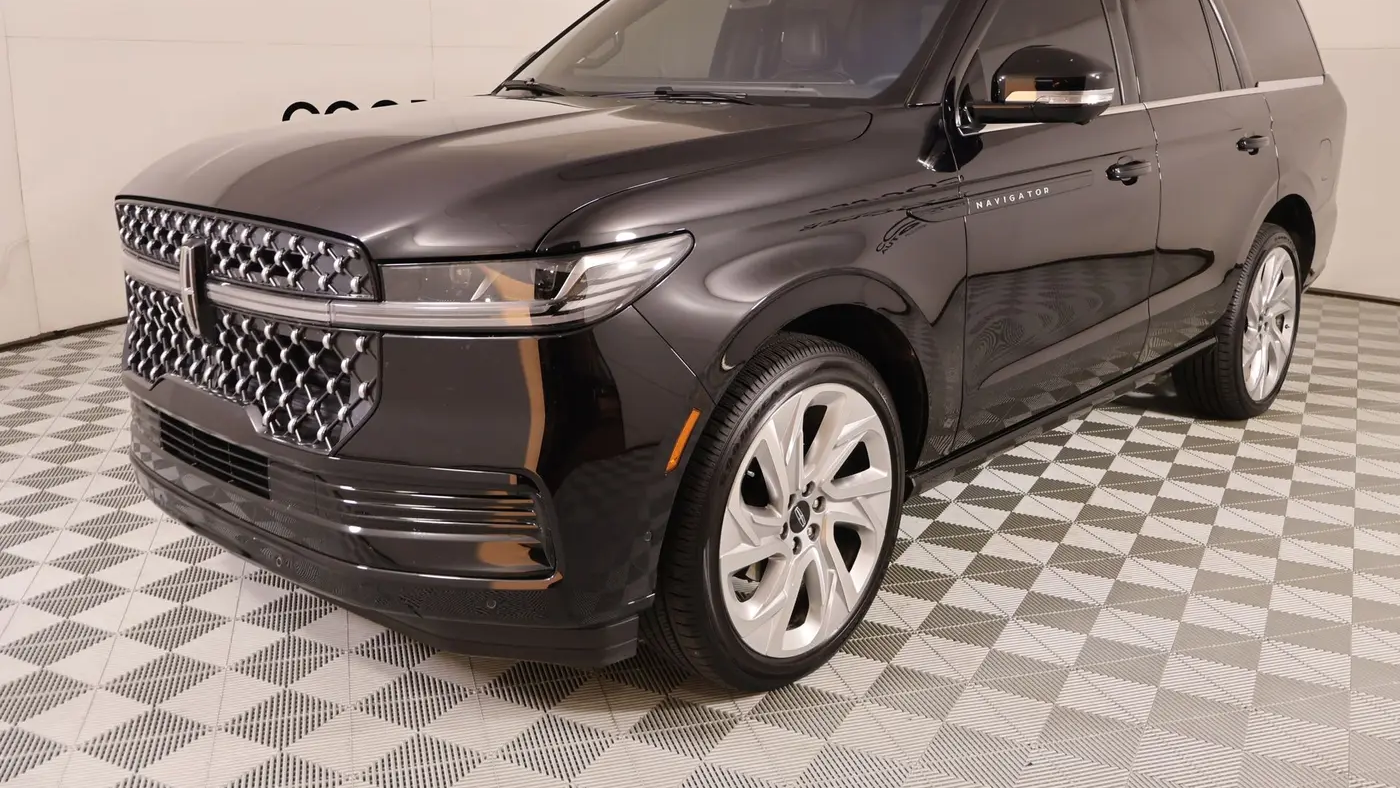 2025 Lincoln Navigator Black Label