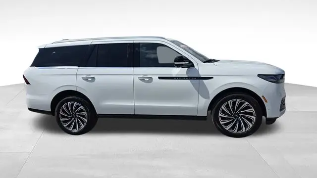 2025 Lincoln Navigator Black Label