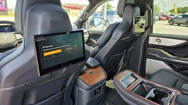 2025 Lincoln Navigator Black Label