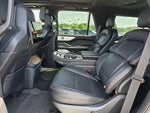2025 Navigator Thumbnail 8