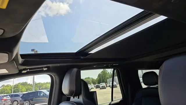 2025 Lincoln Navigator Black Label