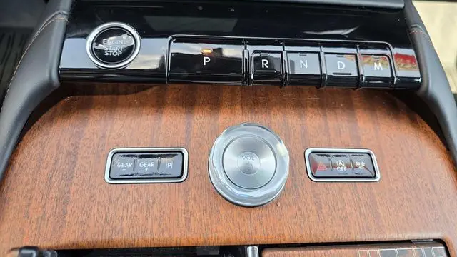 2025 Lincoln Navigator Black Label