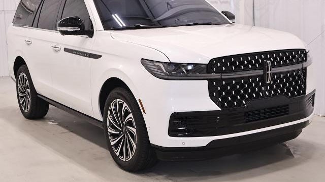 2025 Lincoln Navigator Black Label