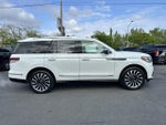 2023 Navigator Thumbnail 4