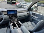 2023 Navigator Thumbnail 17