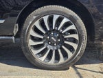 2023 Navigator Thumbnail 9