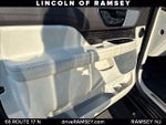 2024 Navigator Thumbnail 12